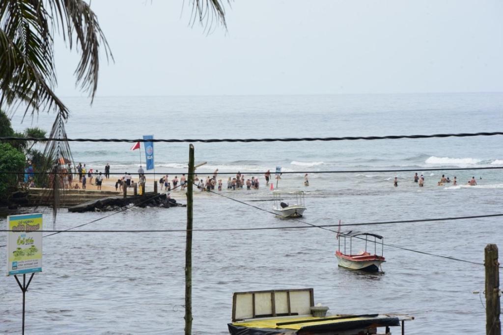 Turtle Bay Hotel Hikkaduwa Bagian luar foto