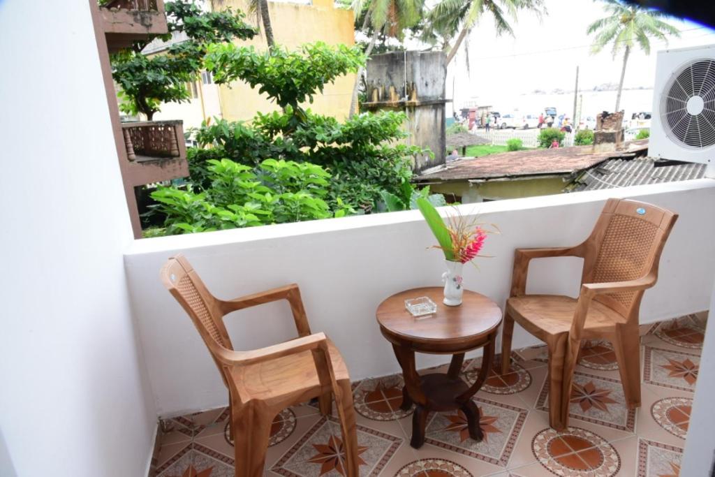 Turtle Bay Hotel Hikkaduwa Bagian luar foto