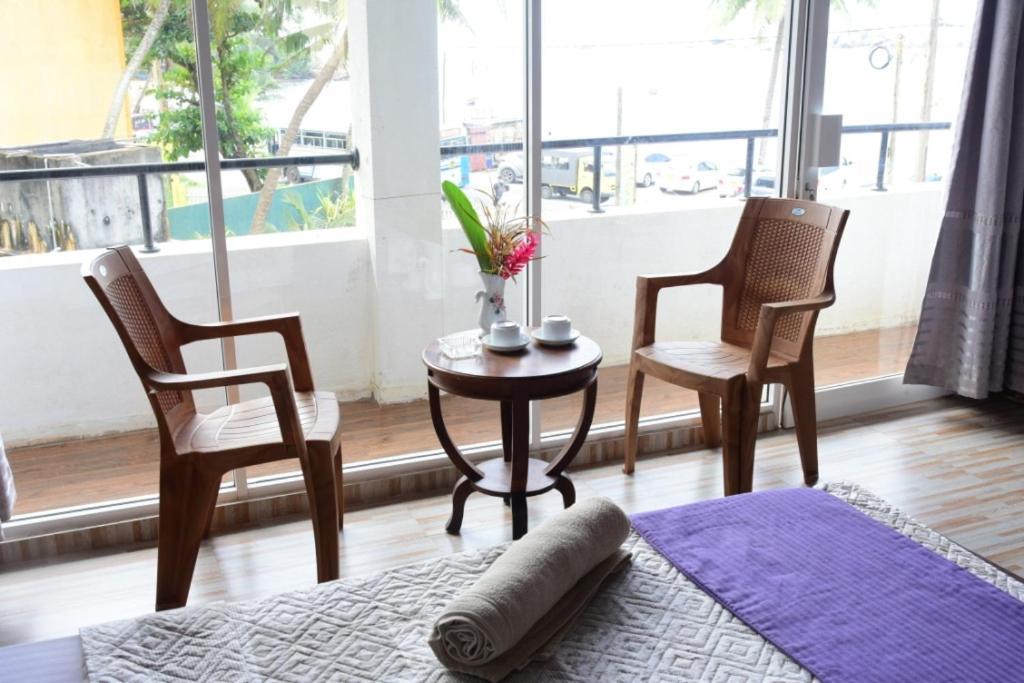 Turtle Bay Hotel Hikkaduwa Bagian luar foto